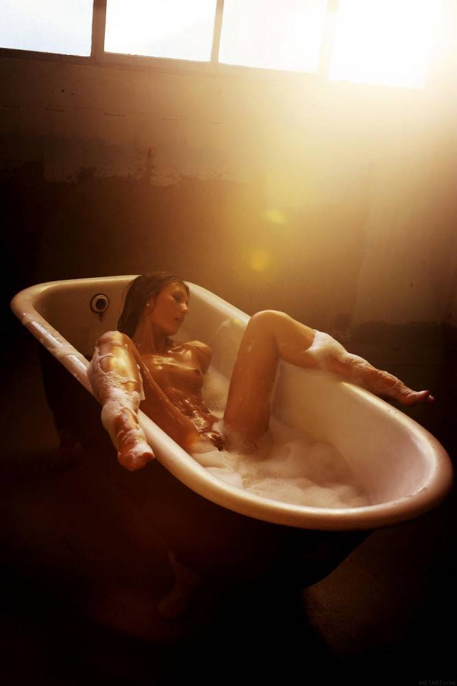 Alluring Brunette Emilia Sky Dips Her Perfect Body In A Tub And Gets It All Sudsy And Slippery - #7