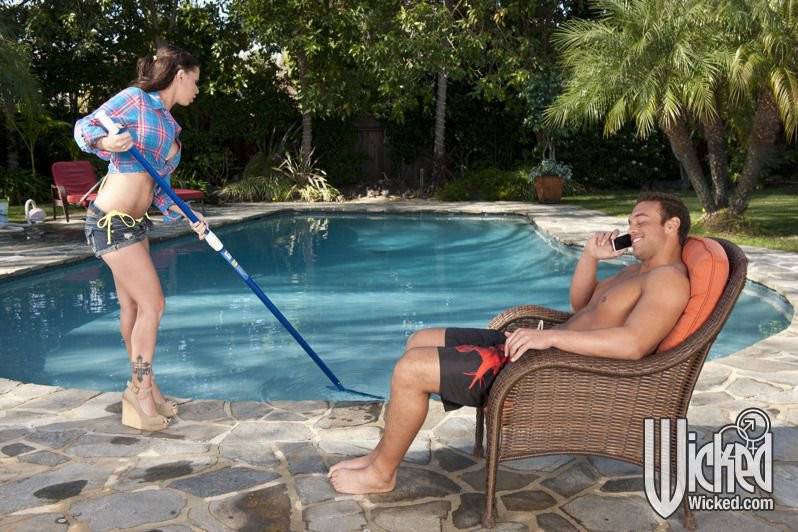 The Licentious Girl With Big Boobs Brandy Aniston Is Riding Dick With Pussy And Mouth Outdoor - #1