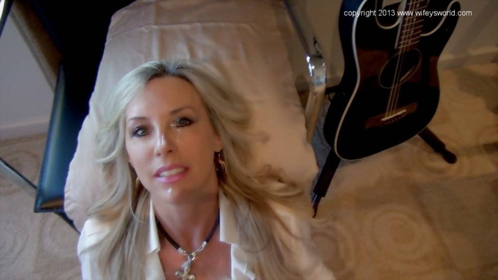 Hot american blonde wife Sandra Otterson work on huge rod and gets a cumshot in her mouth - #15