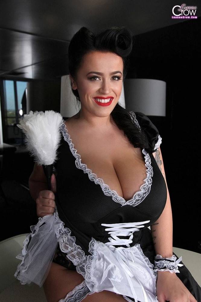 Plump brittish dark hair bombshell Leanne Crow in sexy posing on camera - #8