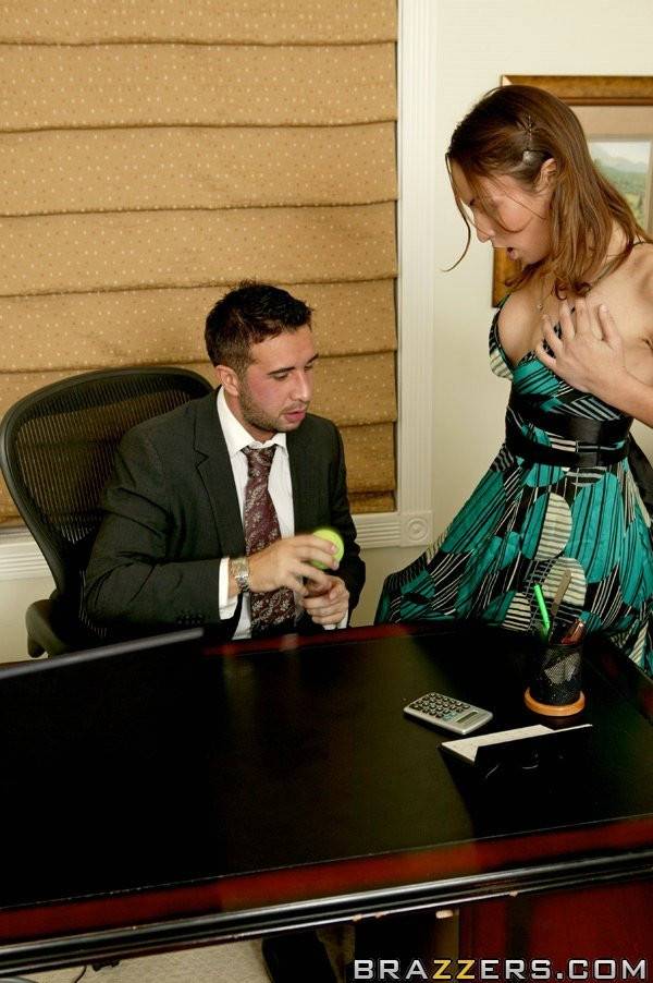 Stunning american Rachel Roxxx rammed after hot blowjob in office - #4