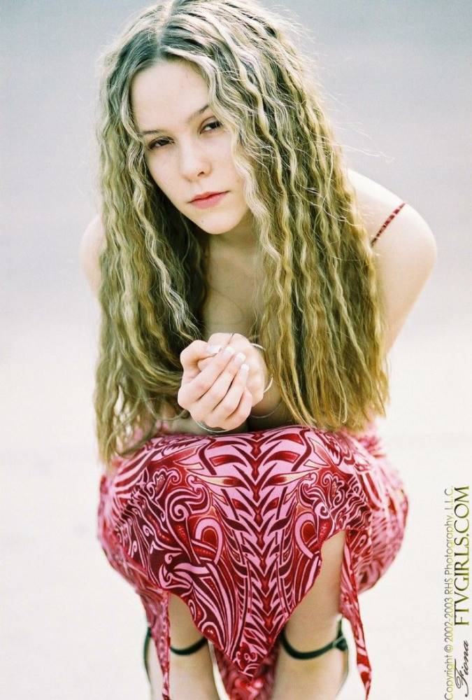 Cute Teen Fiona Luv In Stylish Long Dress And Sandals Flashes Her Neat Slit While Posing. - #10