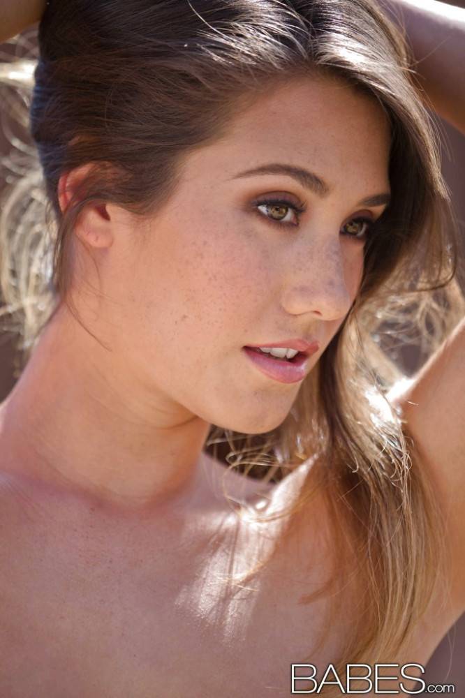 Charming american cutie Eva Lovia in sexy jeans likes some hot foot fetish outdoor - #8