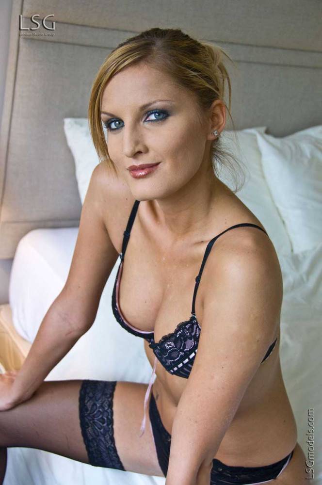 Paola B In Black Lingerie Demonstrates Shaved Spot Between Her Legs In The Bedroom - #11