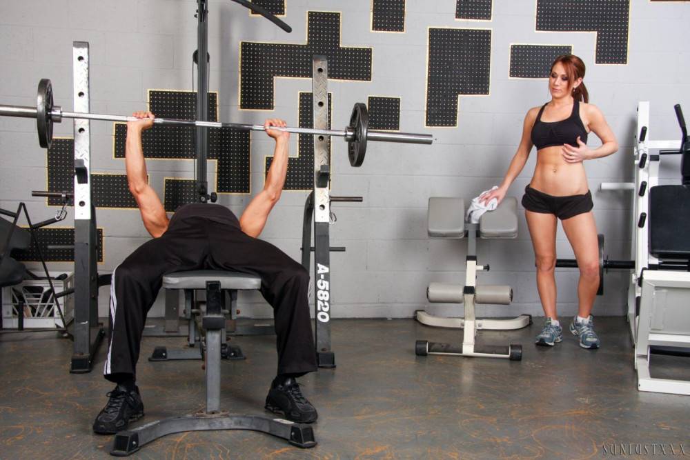 Big Titted Babe Amber Ashley Is Naked Fucking Dick With Pussy And Mouth In The Gym - #1