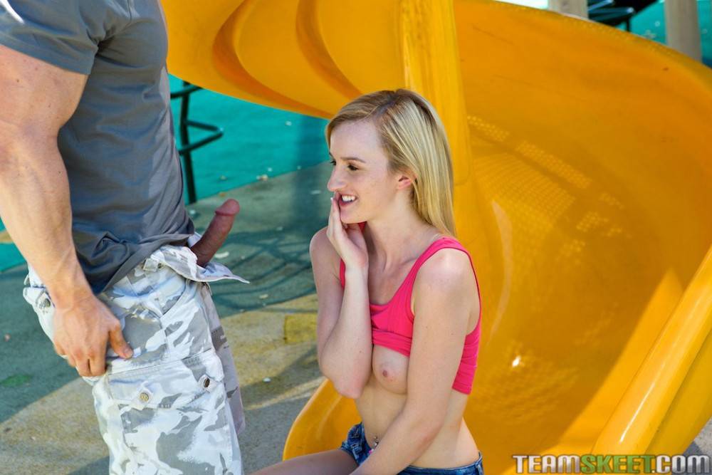 Seducing Blonde Teen Skylar Green Is Getting Ecstasy Swinging On The Big Stiff Cock - #12