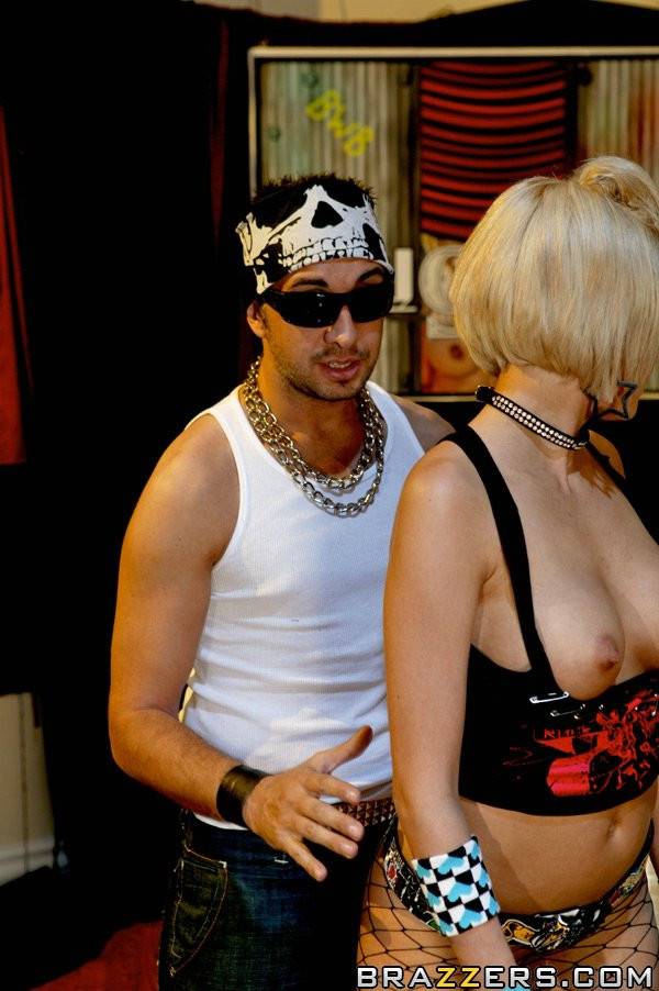 Two Busty Sluts In Fishnets Jenny Hendrix And Aletta Ocean Get Fucked By A Rock Star - #10