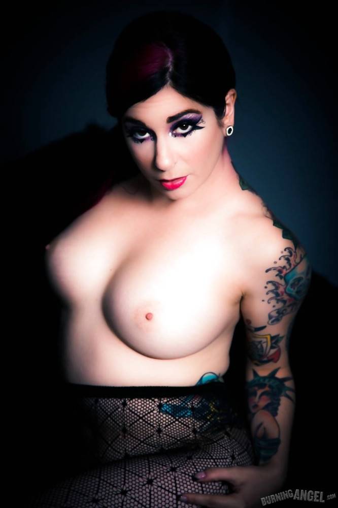 Hot american hottie Joanna Angel exhibits big tits and hot butt - #11