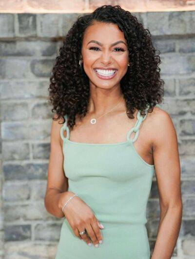 malika_andrews - #10