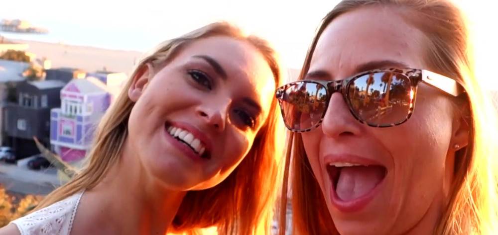 Lesbian Action With Old Friend - Cosima Dunkin - #1