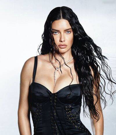 AdrianaLima adrivainilla - #15