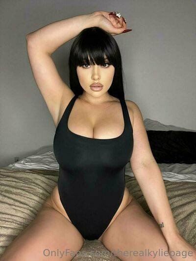 therealkyliepage - #10