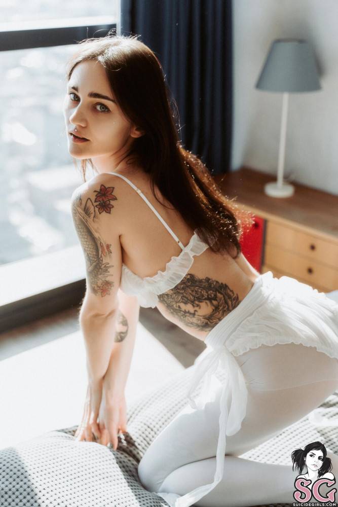 Dariseyes in A Pearl of Tenderness by Suicide Girls - #1