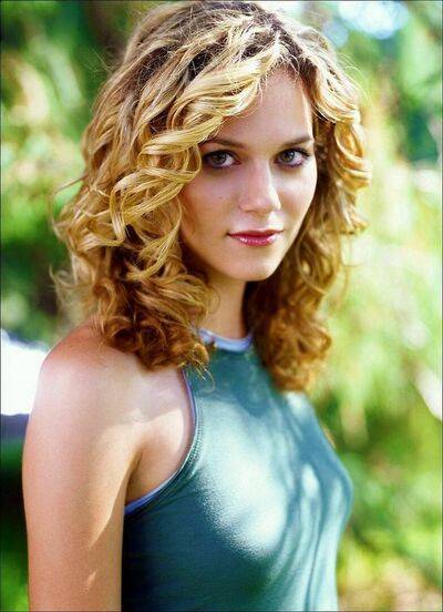 hilarieburton - #19