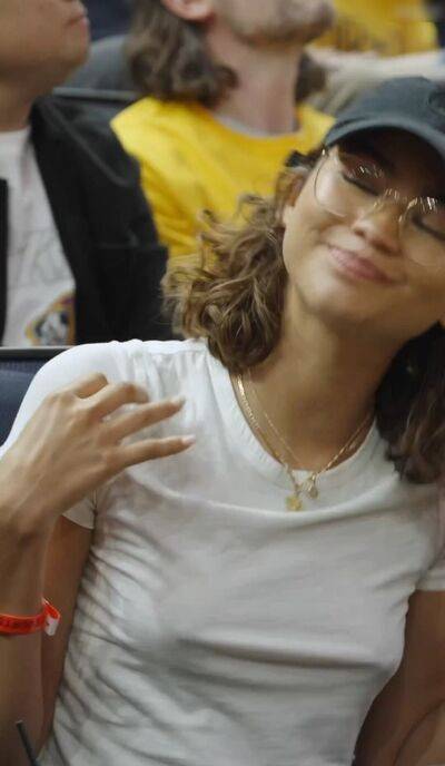 Zendaya - #5