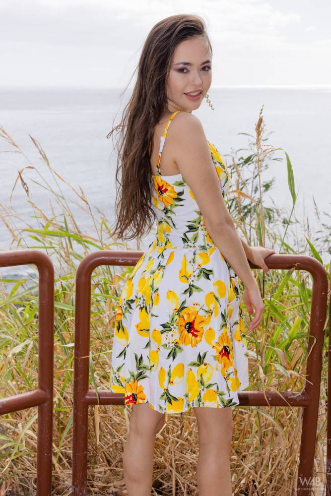 Li Moon in I Love Fresh Air by Watch4Beauty - #5