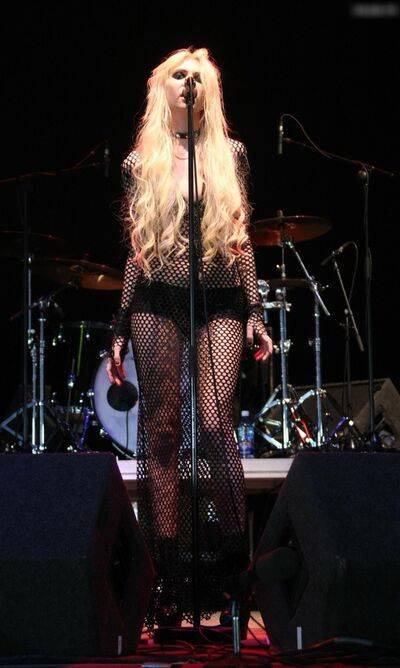 Taylor Momsen taylormomsen - #13