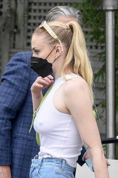 Sophie Turner sexysophieturner sophiet - #12