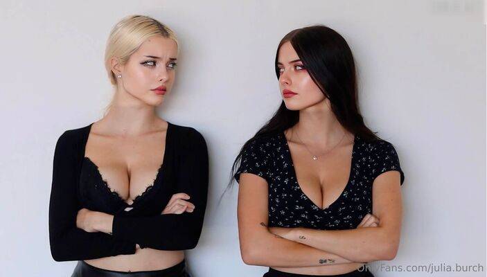 burchtwins juliaaburch - #10