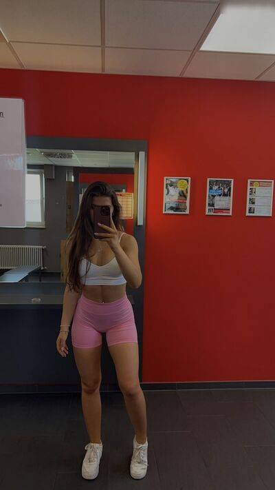 lauraaroehrig - #8