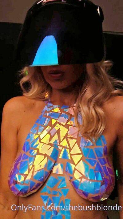 nikkiosborneofficial thebushblonde - #7