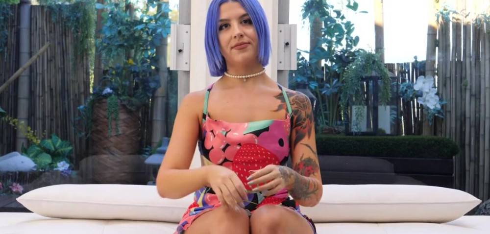 Blue haired girl Luna shows her sucking and fucking skills in POV - #2