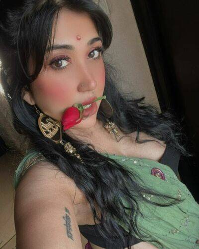 roweinawitch ruchirajofficial - #18