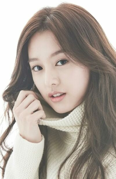 Kim Ji Won - #10