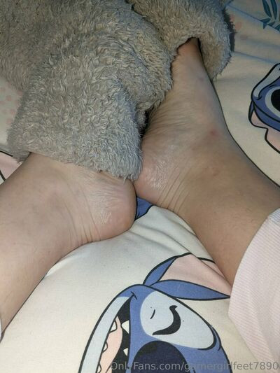 gamergirlfeet7890 - #1