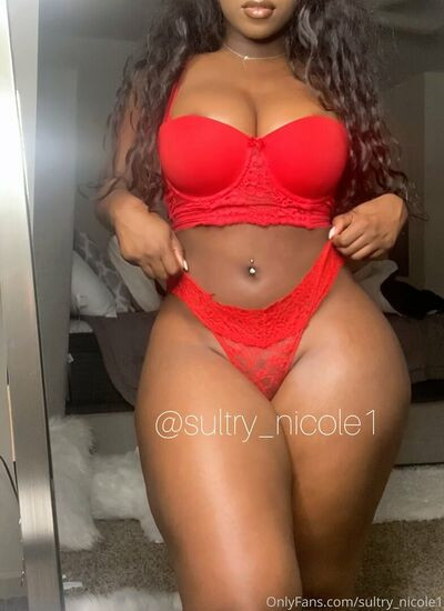 sultrynicole | Photo: 9480244