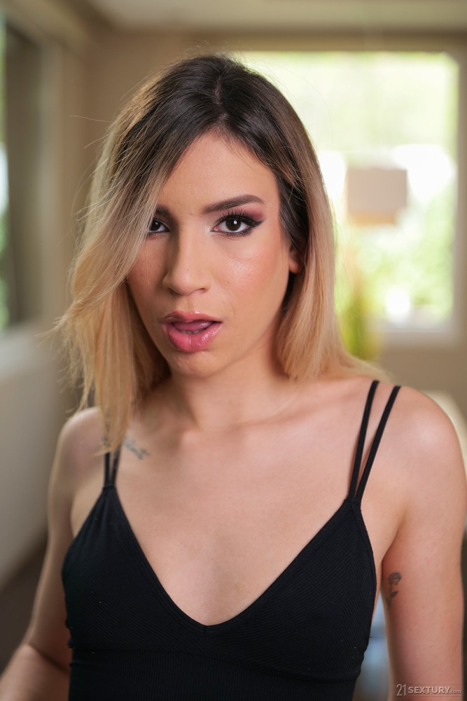 Dean Van Damme Sexy Chick Getting Cock In Her Ass - #5