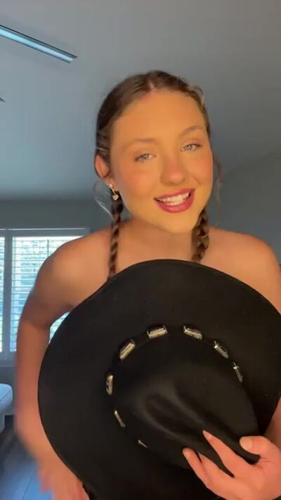 oliviahelenemitchell - #7