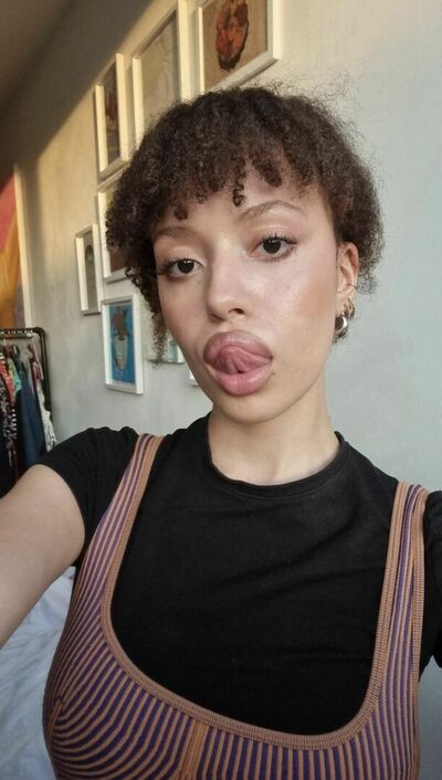 AmyMoretsele xx-alien - #3
