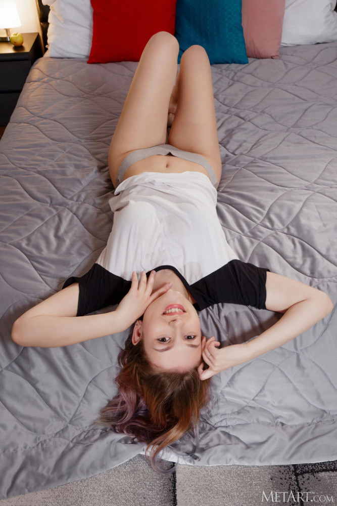 Isabele With Lovely Body At Your Leisure - #1