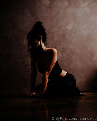 miamoxiee - #11
