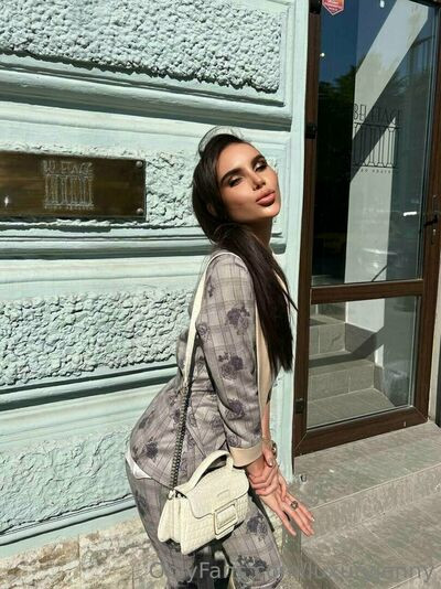 luxuryjenny - #2