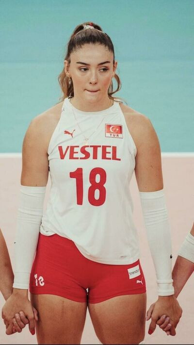 Zehra Gğneş - #14