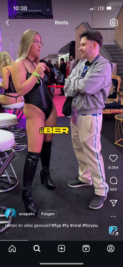 Wer ist diese Pornodastellerin? - #1
