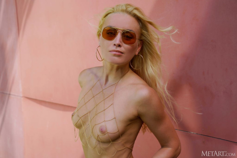 Liza B Perfect Secluded Spot To Sunbathe Nude - #4