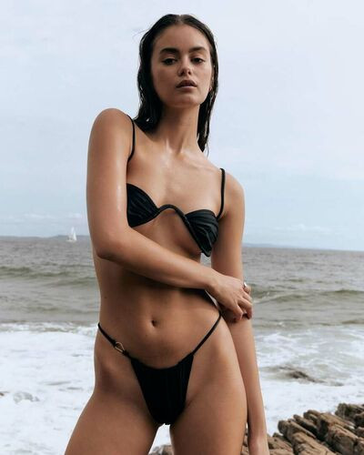 cate.collins - #10