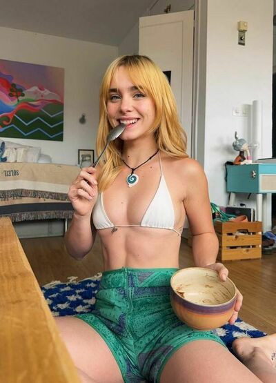 itsnicolewallace - #13