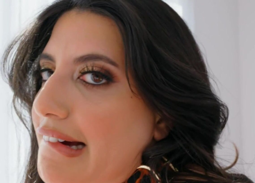 Sarah Arabic Gets Dominated In Her Gold Lingerie - #1