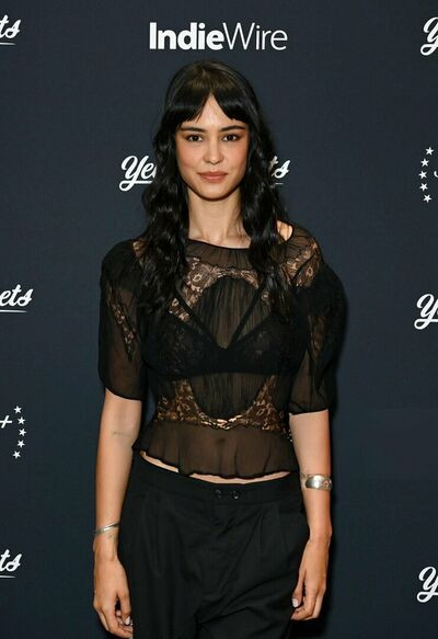 courtneyeaton - #15