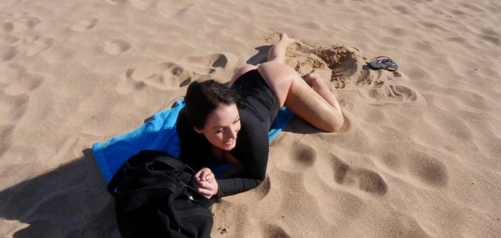 Angela White finds 2 cocks on a vacation (Amateur) - #1