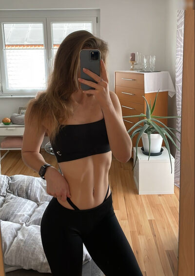 ally.hrng - #7