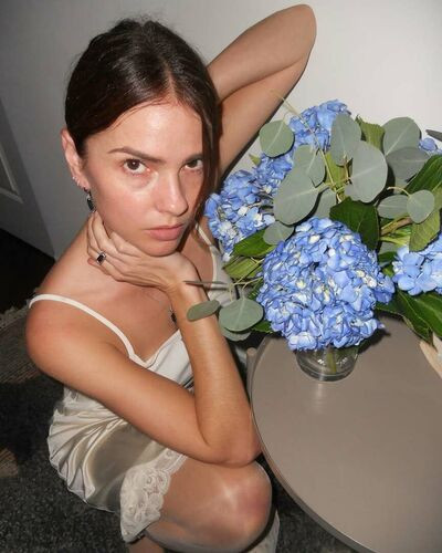 shelleyhennig - #3