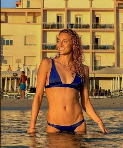 leoniebeckswim - #11