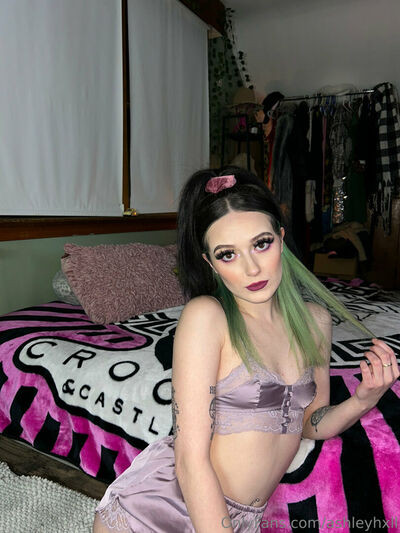 ashleyhxll - #3