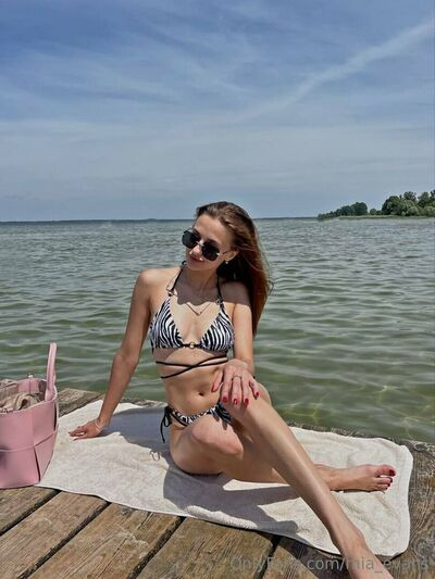mia_evans - #5