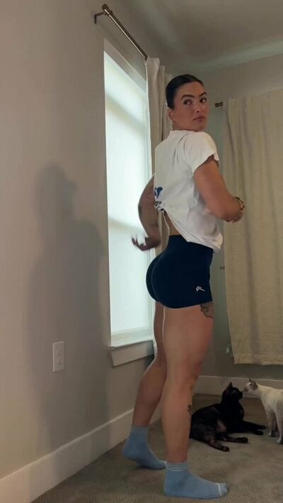 kellylmatthews - #16